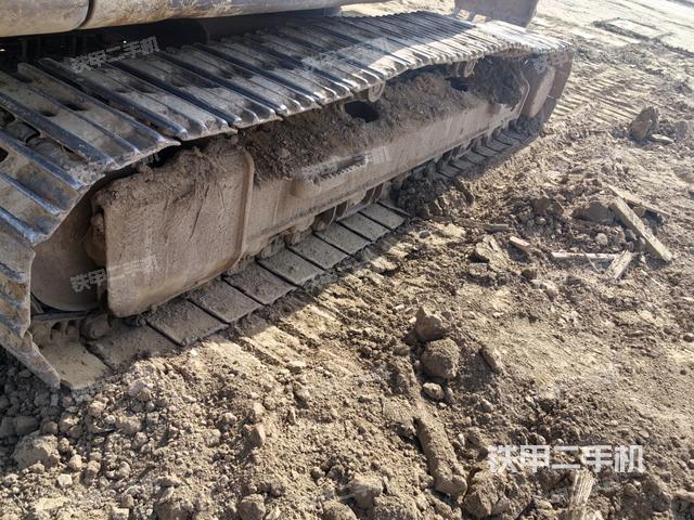 單側(cè)履帶整體（整機(jī)外觀）