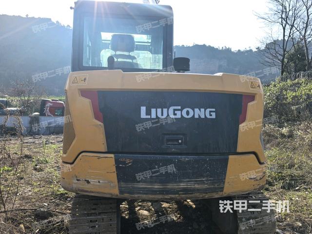 右后45(整機(jī)外觀) 右后45(整機(jī)外觀)
