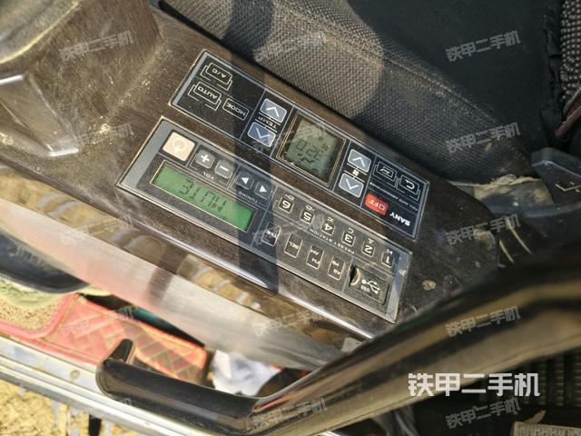 座椅后部（駕駛室部分）