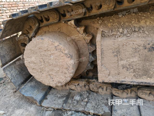 左驅(qū)動(dòng)輪（行走機(jī)構(gòu)）