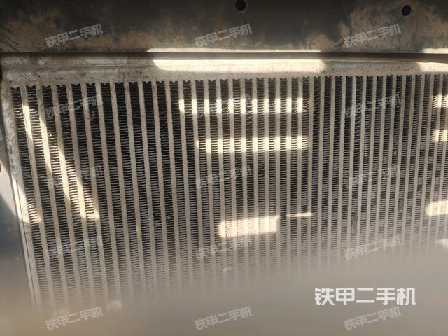 山东临工LGS822压路机的设备实拍-第28张实拍照片
