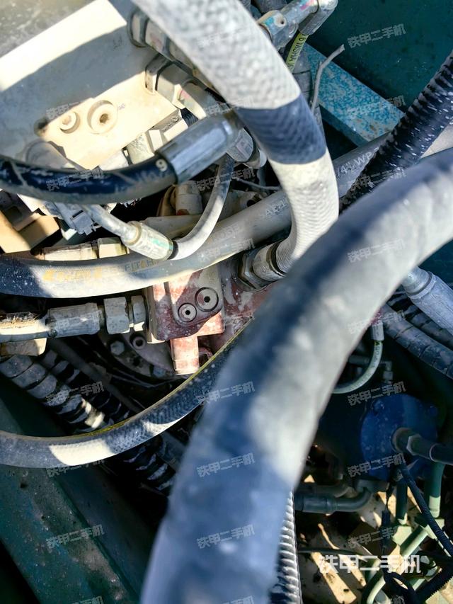 回轉(zhuǎn)馬達(dá)（上車部件）