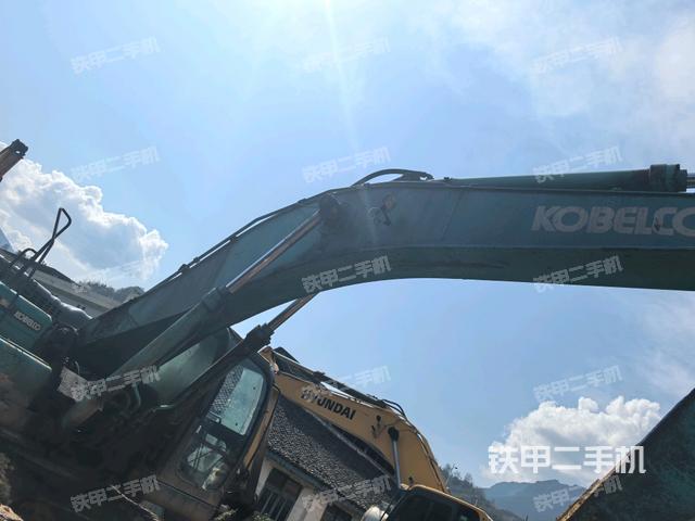 大臂根部?斜視(工作和回轉裝置) 大臂根部?斜視(工作和回轉裝置)