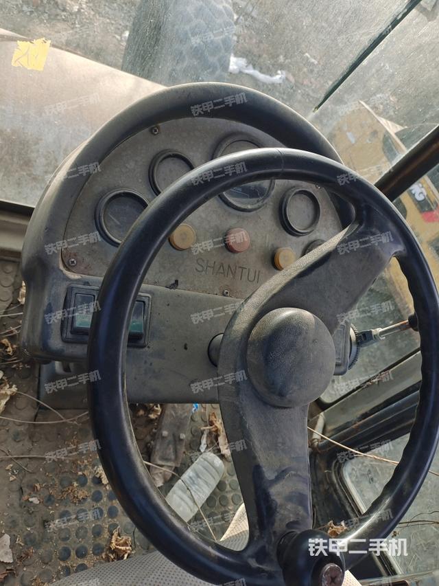 后玻璃角標（壓路機駕駛室）