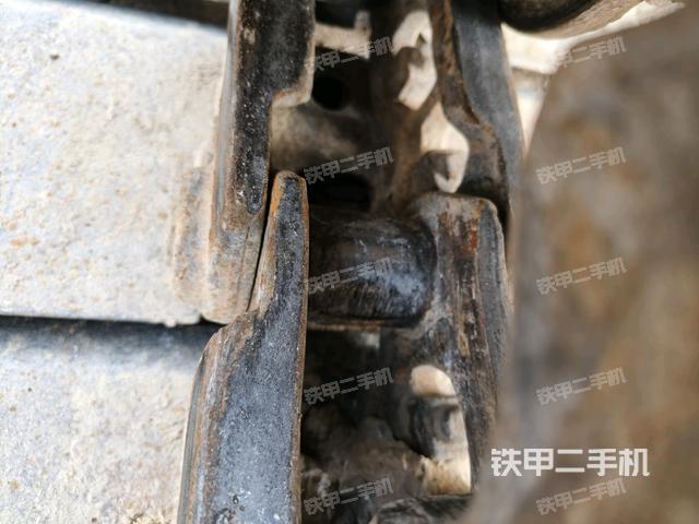 右側(cè)行走馬達蓋板（行走機構(gòu)）