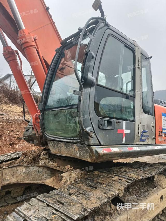 駕駛室左前45度（駕駛室部分）