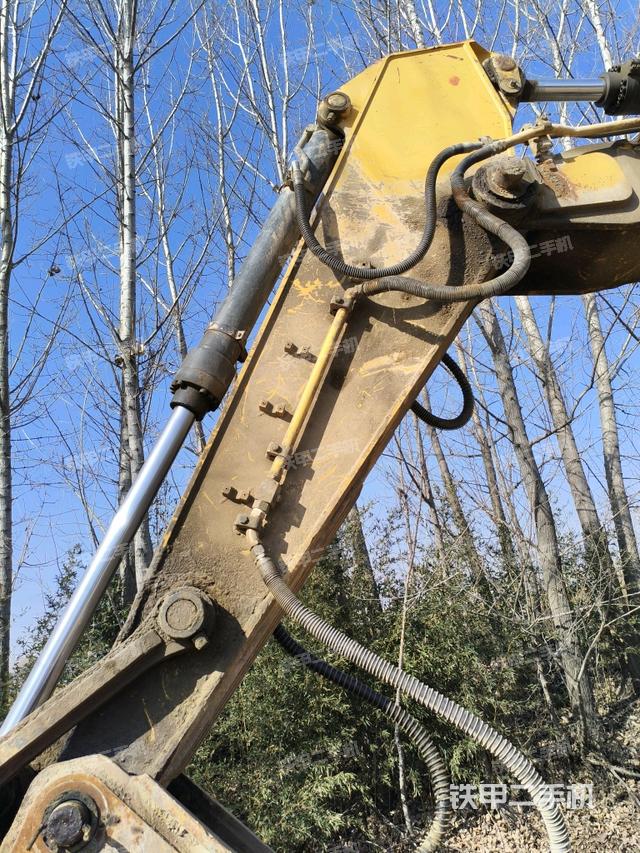 小臂整體左后（工作和回轉(zhuǎn)裝置）