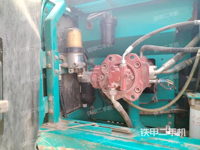 液壓泵室(大件艙室) 液壓泵室(大件艙室)