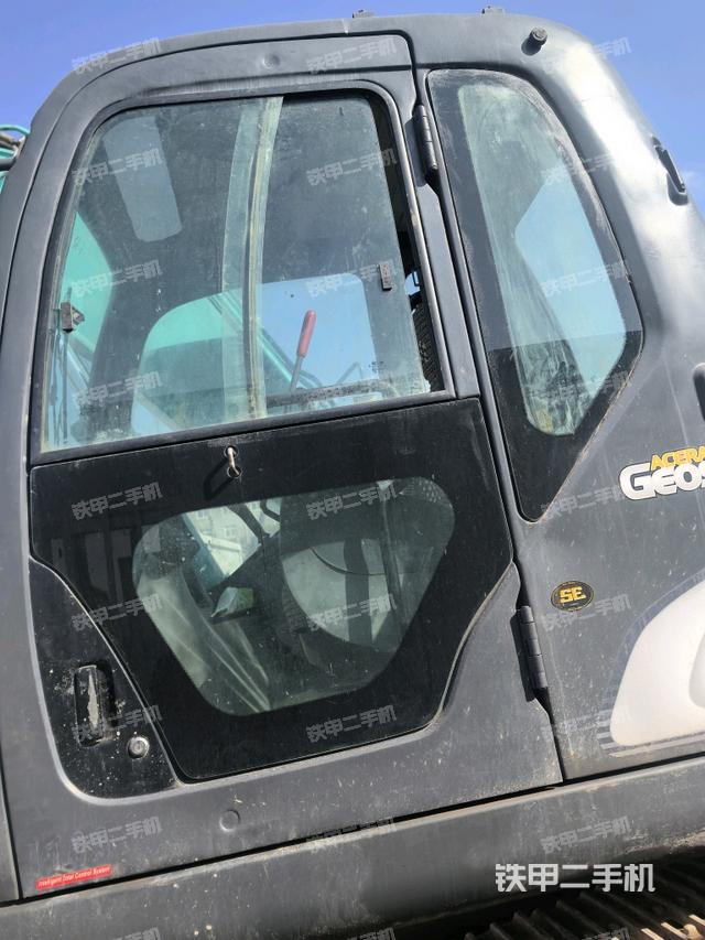 駕駛室正側(cè)（駕駛室部分）