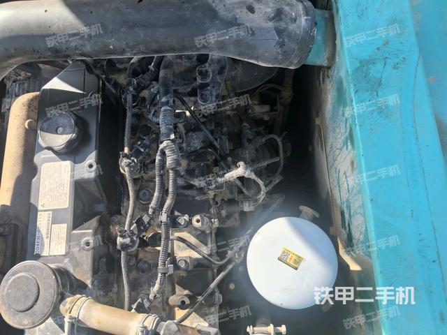 氣門室蓋螺絲特寫（上車部件）
