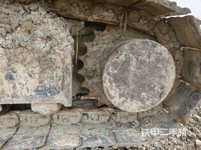 右側(cè)行走馬達蓋板（行走機構(gòu)）