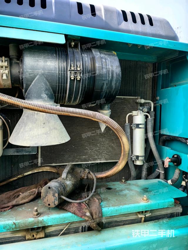 散熱器正面（大件艙室）