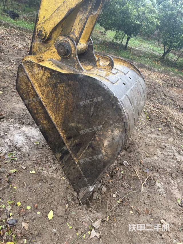 大臂整體?右側(工作和回轉裝置) 大臂整體?右側(工作和回轉裝置)