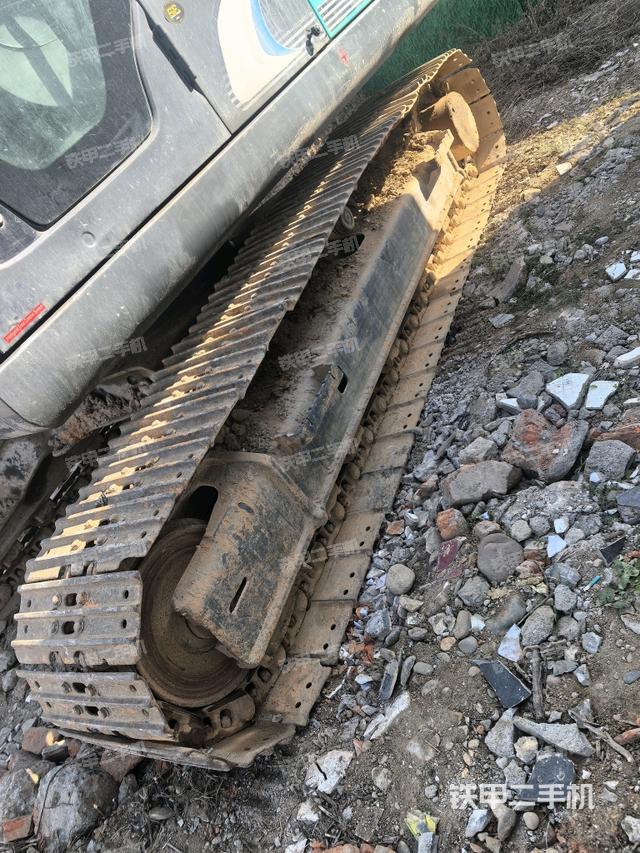 左側(cè)履帶整體?（行走機(jī)構(gòu)）