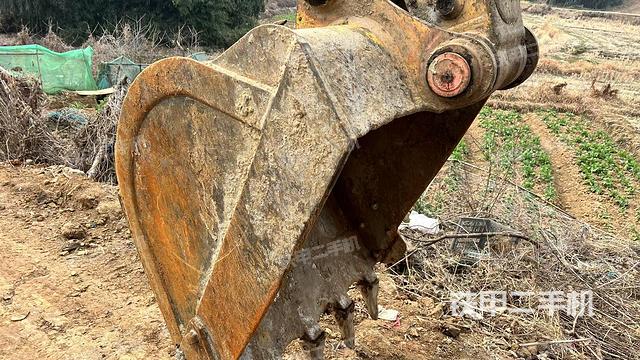 鏟斗右后整體（工作和回轉(zhuǎn)裝置）