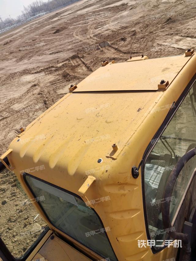 駕駛室頂部（整機(jī)外觀）