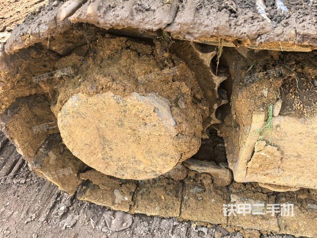 右側履帶整體(行走機構) 右側履帶整體(行走機構)