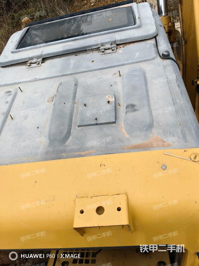 駕駛室頂部（整機(jī)外觀）