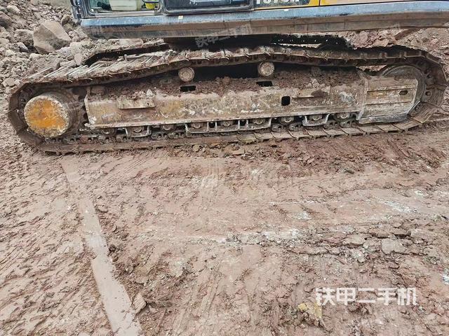 单侧履带整体（整机外观）