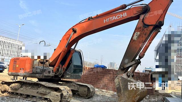 右前45(整機(jī)外觀) 右前45(整機(jī)外觀)