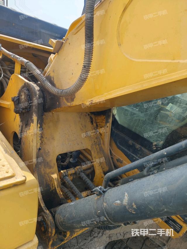 大臂根部 斜视（工作和回转装置）