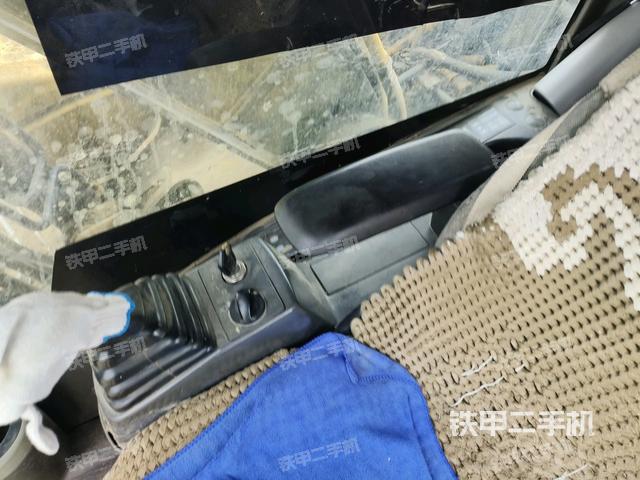 座椅后部（駕駛室部分）