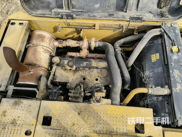 發(fā)動機(jī)室（上車部件）