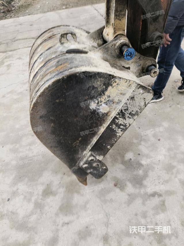 小臂整體左后（工作和回轉裝置）