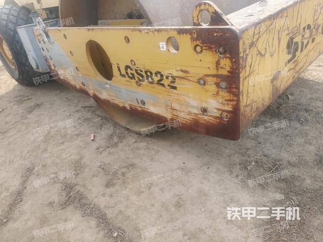 前車架正左側(cè)（壓路機(jī)前后車架）