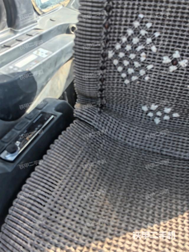 座椅后部（駕駛室部分）