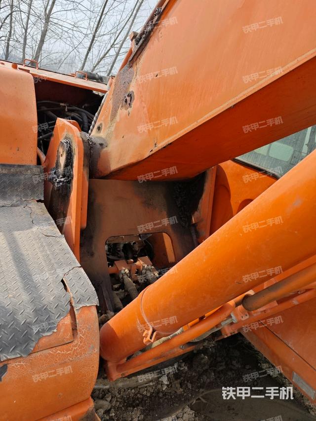 大臂根部?斜視（工作和回轉(zhuǎn)裝置）