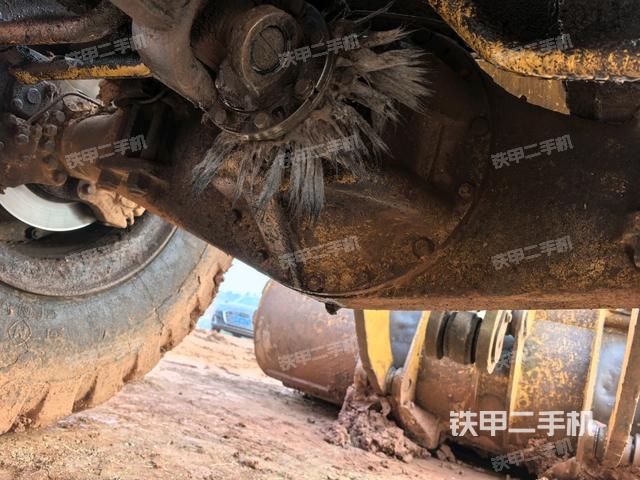 前驅(qū)動橋（液壓/傳動系統(tǒng)）