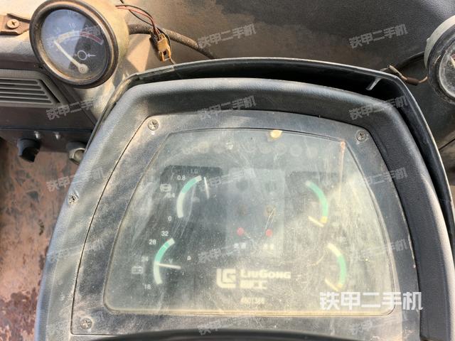 儀表盤（駕駛室部分）