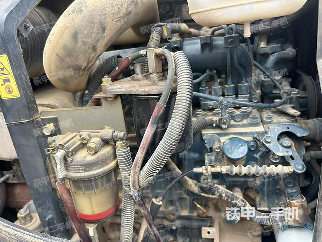 发动机整体俯视（整机外观）