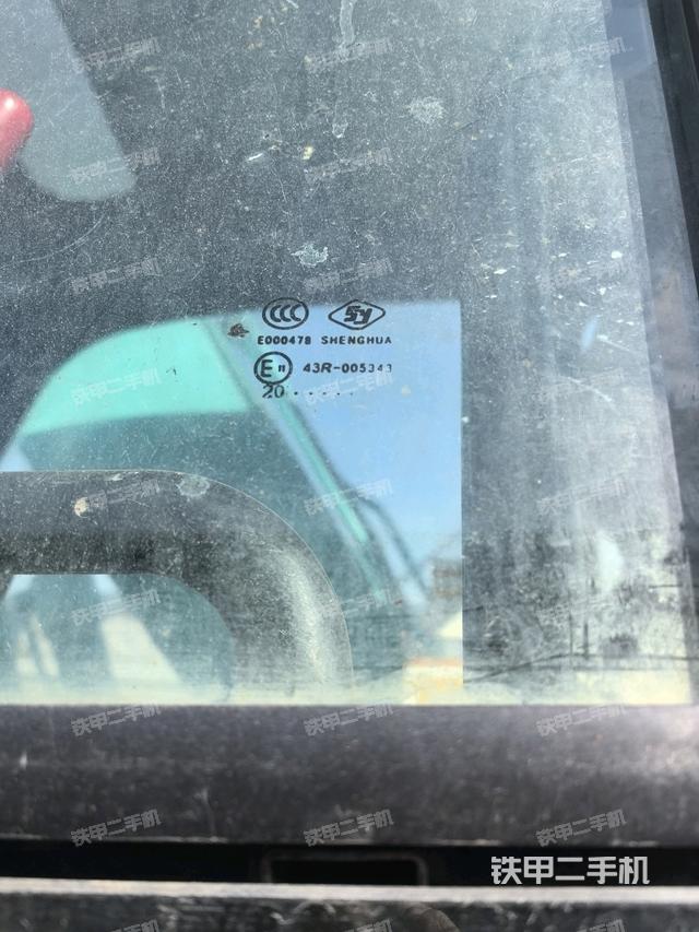 后窗玻璃角標(biāo)（駕駛室部分）