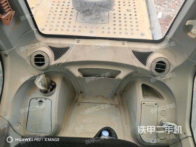 座椅后部(駕駛室部分) 座椅后部(駕駛室部分)