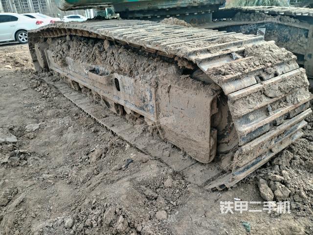 左側(cè)履帶整體?(行走機(jī)構(gòu)) 左側(cè)履帶整體?(行走機(jī)構(gòu))