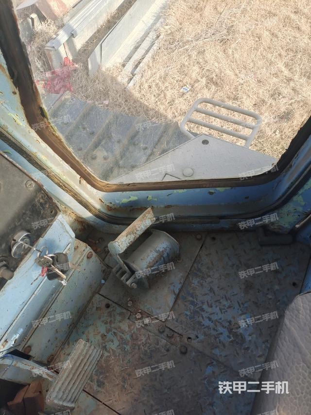 操作手柄右（推土機(jī)駕駛室）