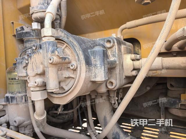 液壓泵斜45?左(大件艙室) 液壓泵斜45?左(大件艙室)