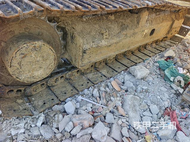 单侧履带整体（整机外观）