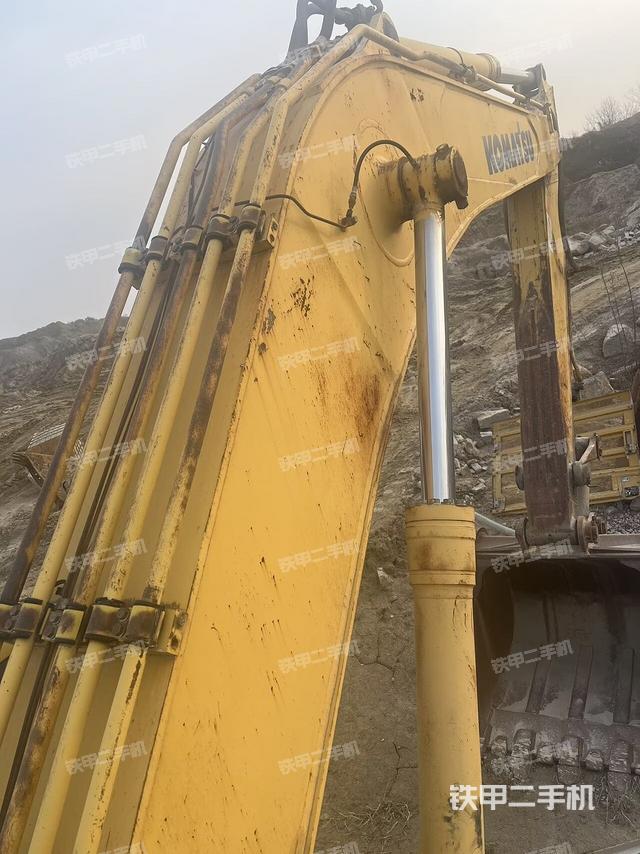 大臂整体 右侧（工作和回转装置）