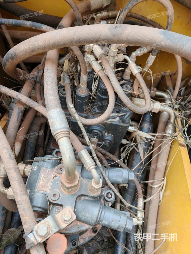 發(fā)動機(jī)室（上車部件）