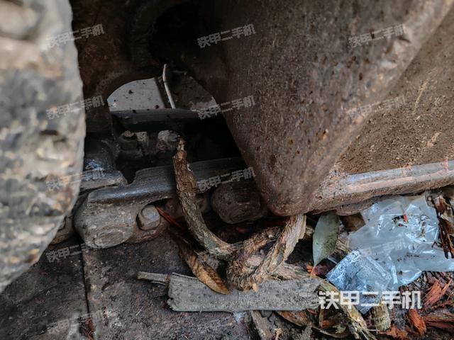 左托鏈輪和鏈筋（行走機(jī)構(gòu)）