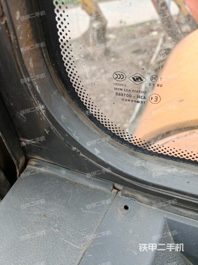 座椅左側(cè)控制臺/音響/含左手柄（駕駛室部分）