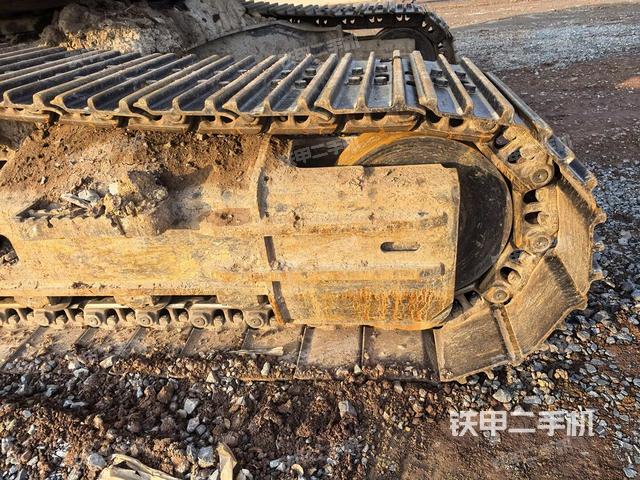 右側(cè)行走馬達(dá)蓋板(行走機(jī)構(gòu)) 右側(cè)行走馬達(dá)蓋板(行走機(jī)構(gòu))