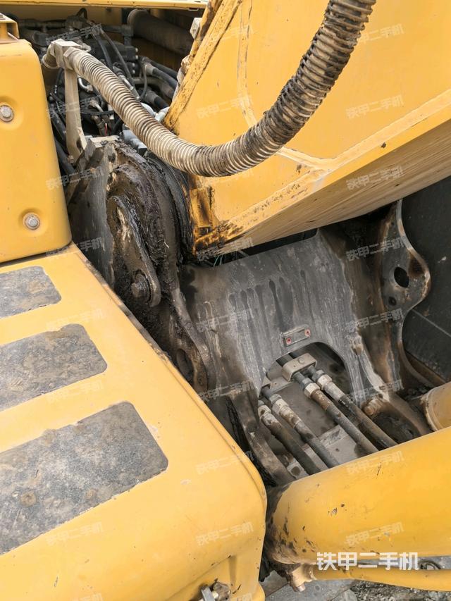 大臂根部?斜視（工作和回轉(zhuǎn)裝置）