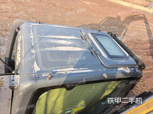 駕駛室頂部俯視(上車部件) 駕駛室頂部俯視(上車部件)