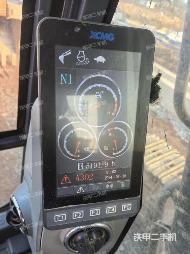 小時表(駕駛室部分) 小時表(駕駛室部分)