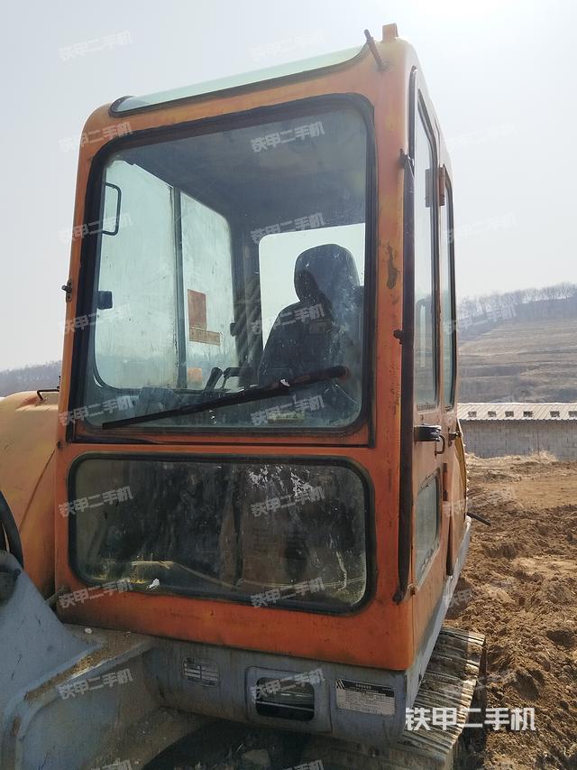 驾驶室整体（整机外观）