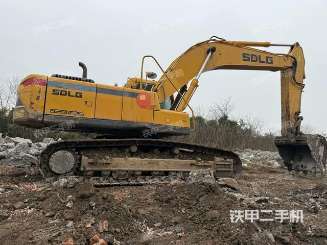 右后45(整機外觀) 右后45(整機外觀)